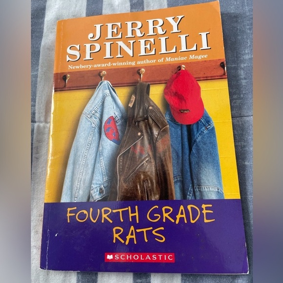 Fourth Grade Rats by: Jerry Spinelli paperback book - Picture 1 of 4